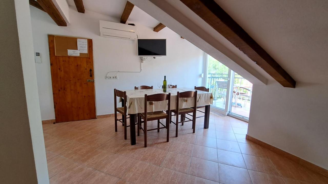 Cozy Apartments Baska Exterior foto